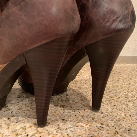 TWO LIPS Pandi Platform Buckle Boots, Size 9-1/2 - Picture 8 of 13